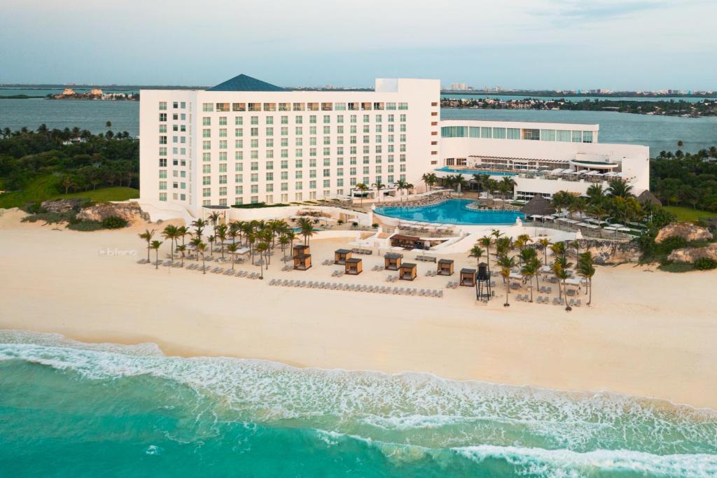 Le Blanc Spa Resort